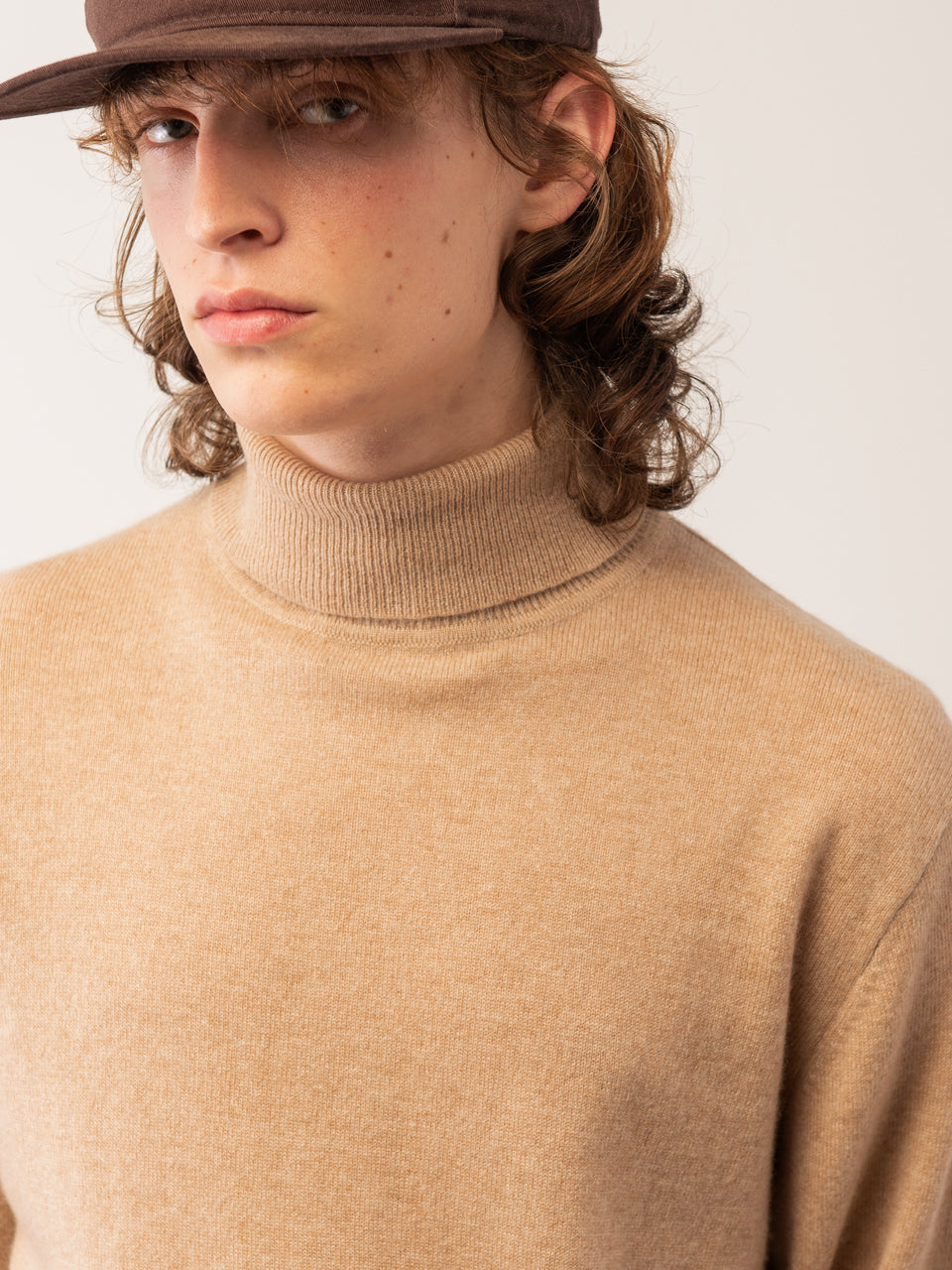 Men Turtleneck Sweater_Camel – Pure Cashmere NYC