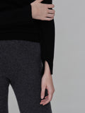 Simple High Neck Sweater_Black