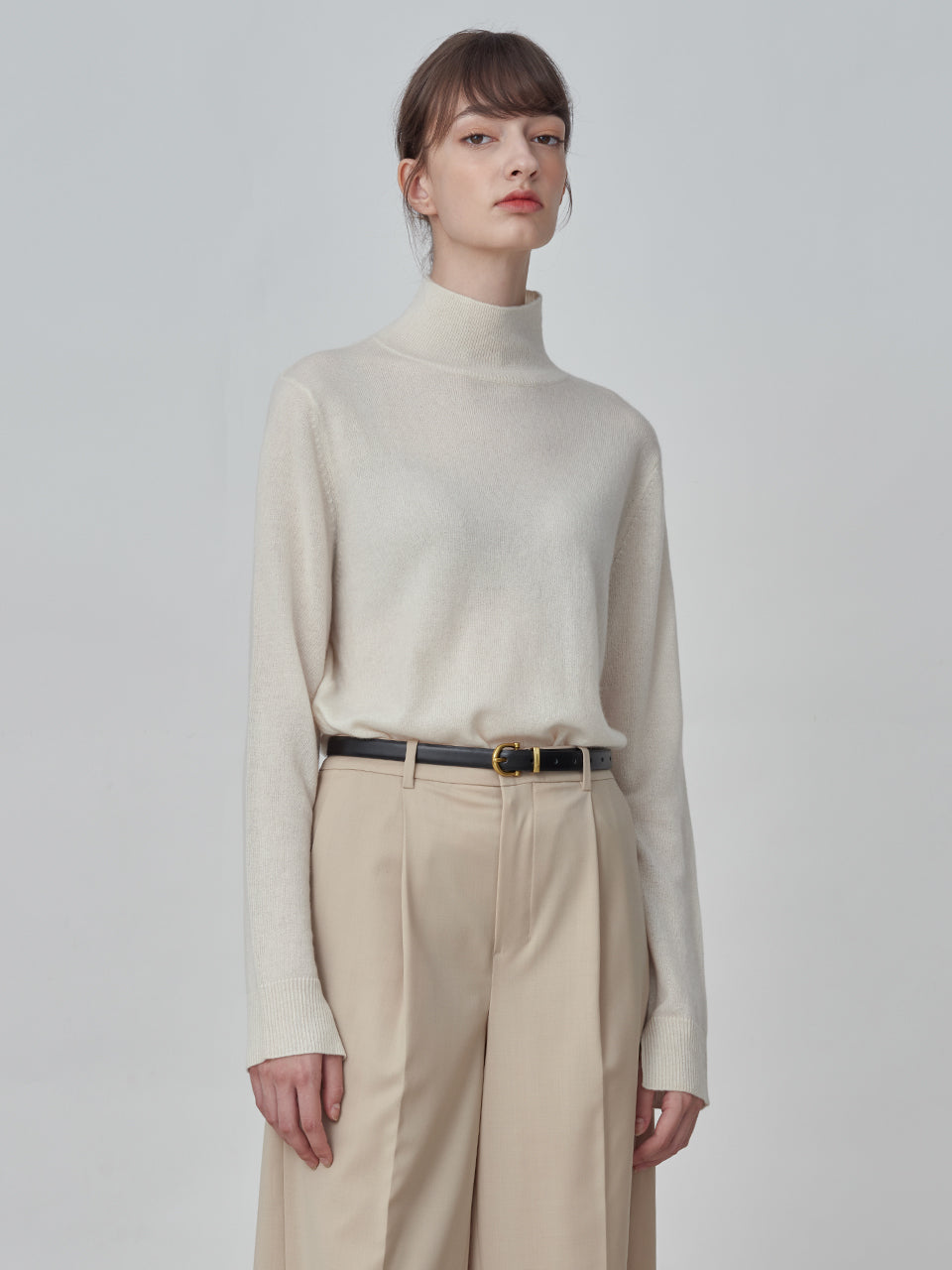 Simple High Neck Sweater_Vintage White