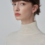 Simple High Neck Sweater_Vintage White