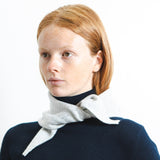 TRIANGLE SCARF_Grey