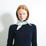 TRIANGLE SCARF_Grey