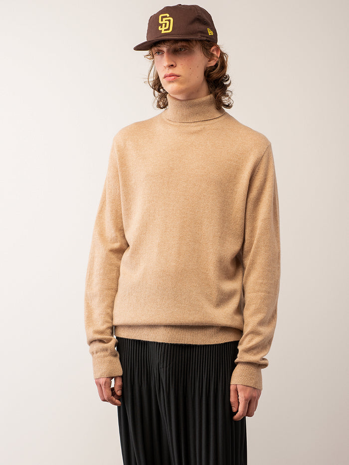 Men Turtleneck Sweater_Camel